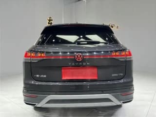 Volkswagen, Tayron, 1.4 л., АМТ, 2022 г., 23 789 км